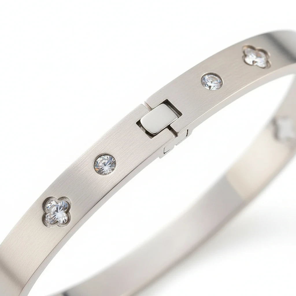 Bracelet à la Mode – Toucher Envoûtant