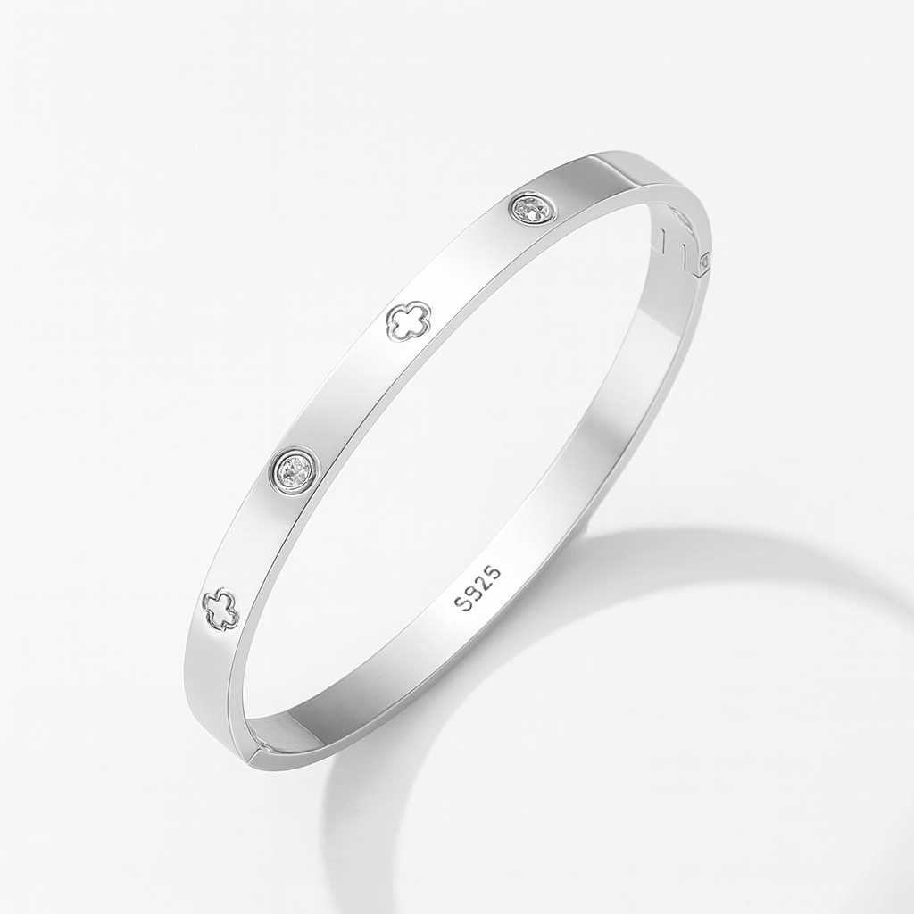 Bracelet à la Mode – Toucher de Luxe